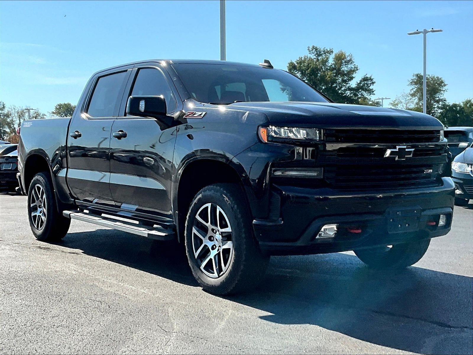 Used 2020 Chevrolet Silverado 1500 LT Trail Boss AWD/4WD image 3