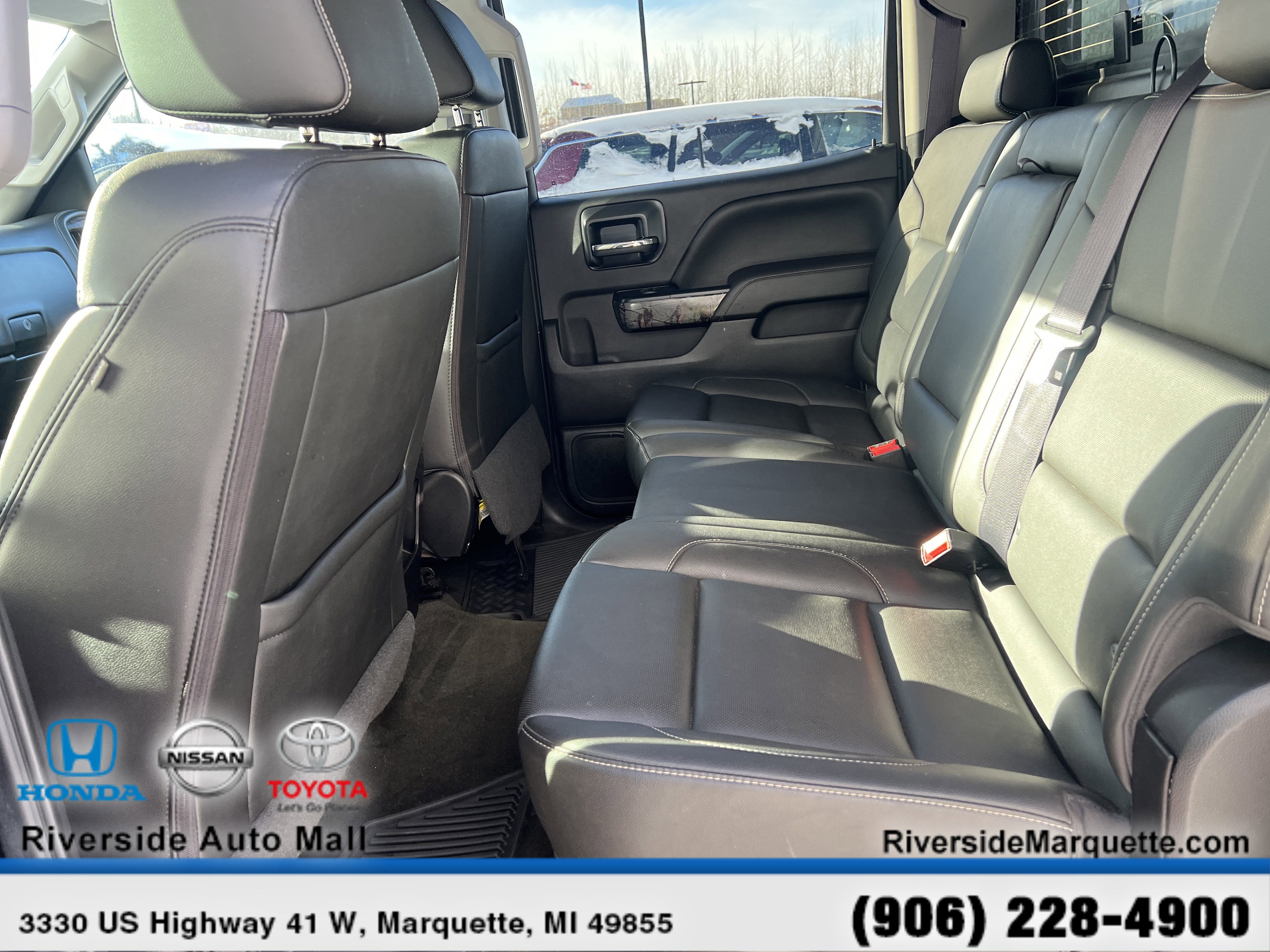 Used 2017 Chevrolet Silverado 1500 LTZ Z71 w/ Realtree Edition image 25