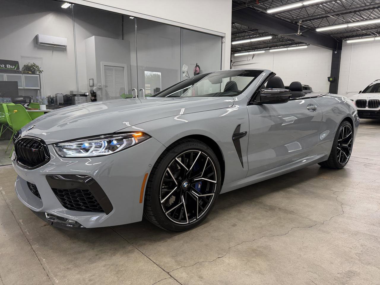 Used 2025 BMW M8 Competition w/ M Carbon Exterior Package AWD/4WD image 9