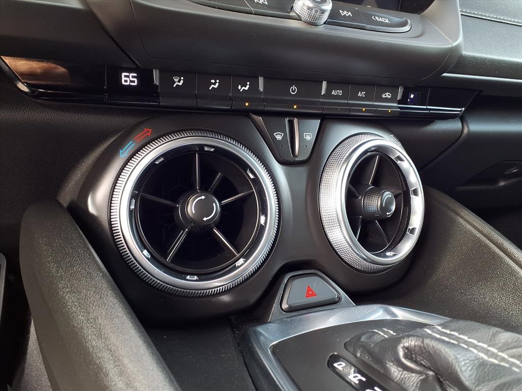 Used 2023 Chevrolet Camaro LT w/ Technology Package image 19