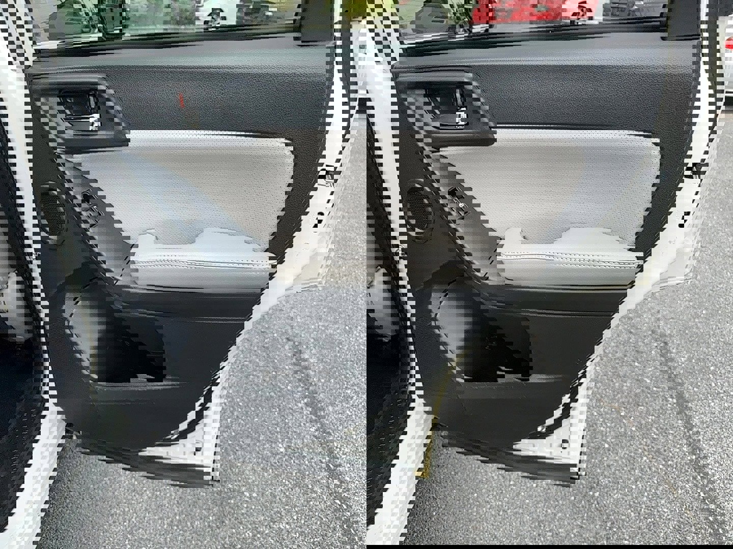 Used 2014 Subaru Forester 2.5i Touring image 25