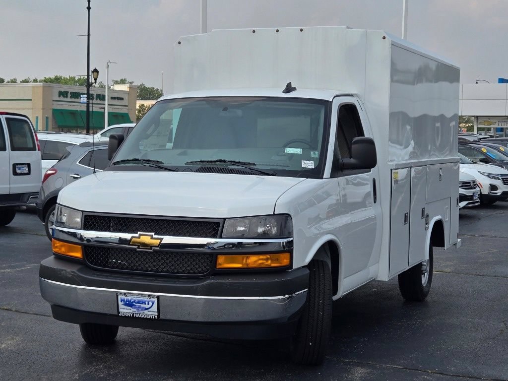 New 2025 Chevrolet Express 3500 w/ Power Convenience Package RWD image 3
