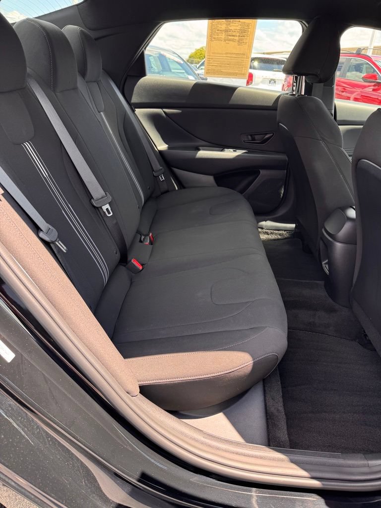 Used 2026 Hyundai Elantra Sport FWD image 12