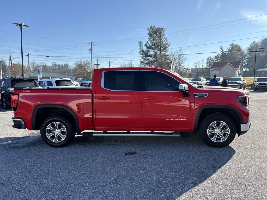 Certified 2024 GMC Sierra 1500 SLE w/ Preferred Package image 11