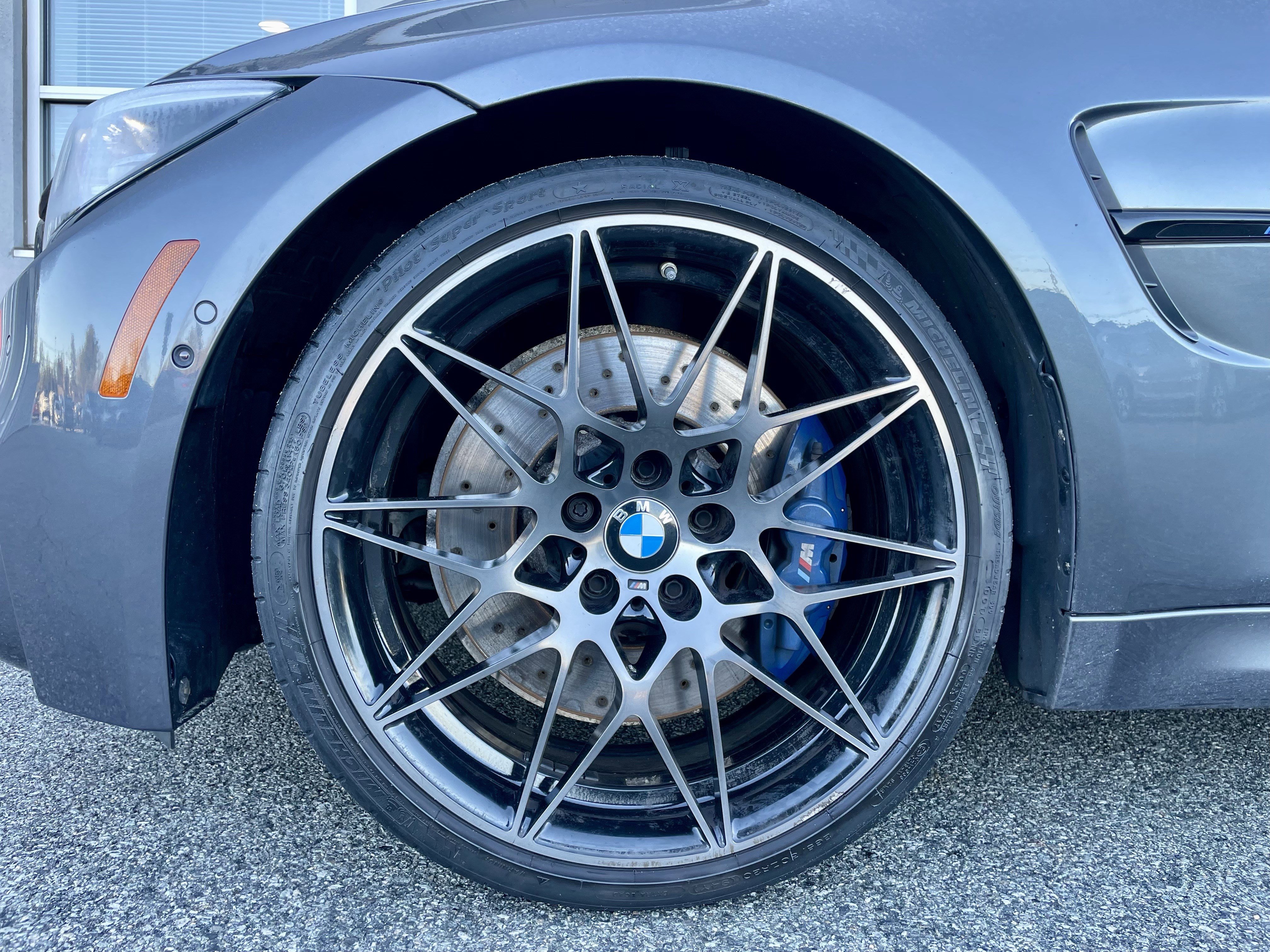 Used 2018 BMW M3 image 9