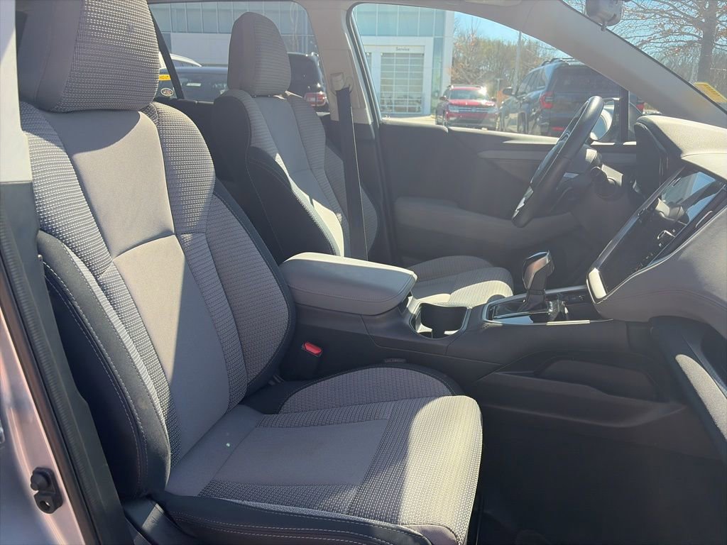Used 2025 Subaru Outback Premium image 29