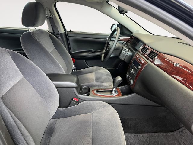 Used 2009 Chevrolet Impala LS FWD image 13