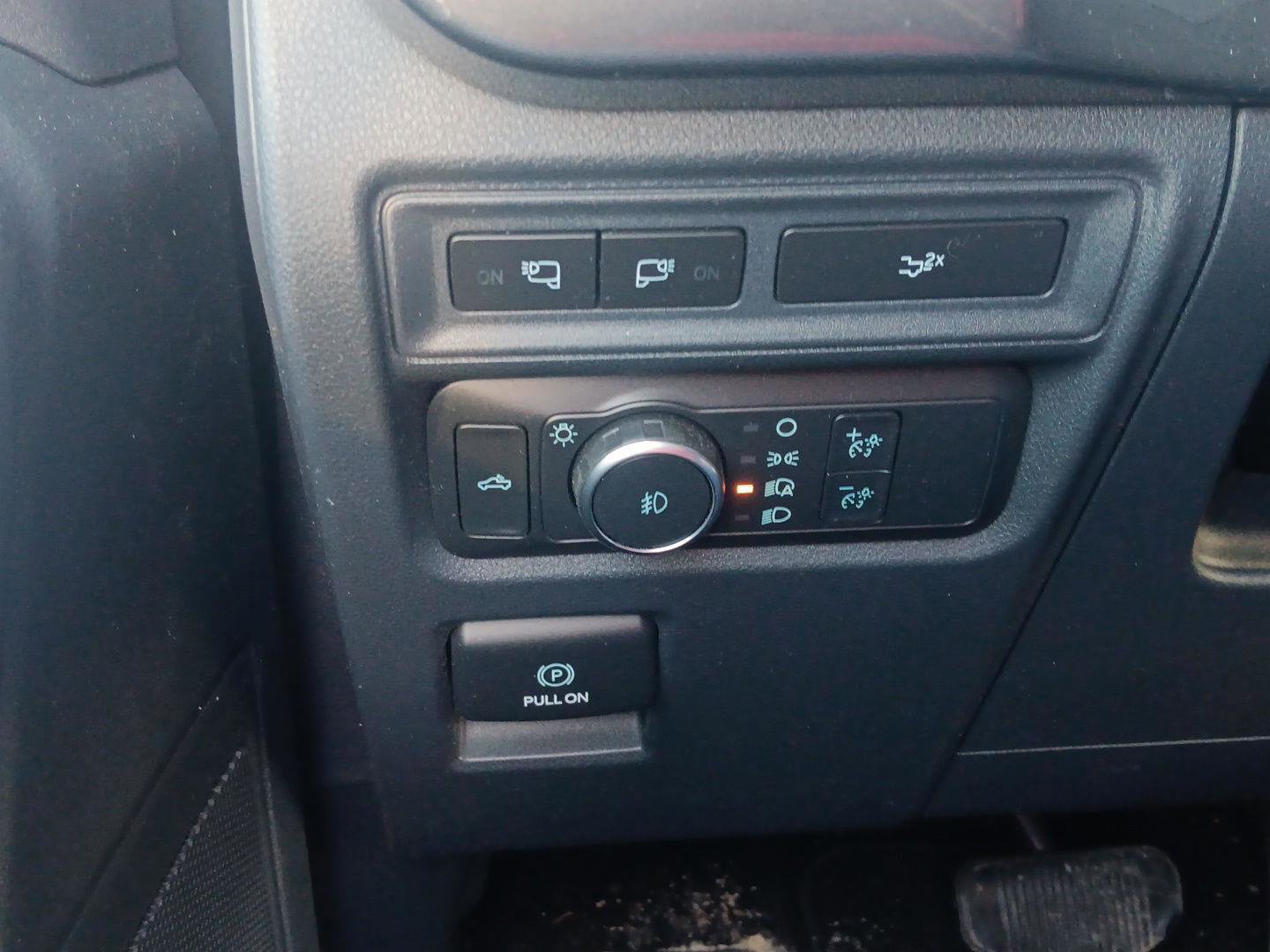 Used 2022 Ford F150 XLT w/ Equipment Group 302A High image 16