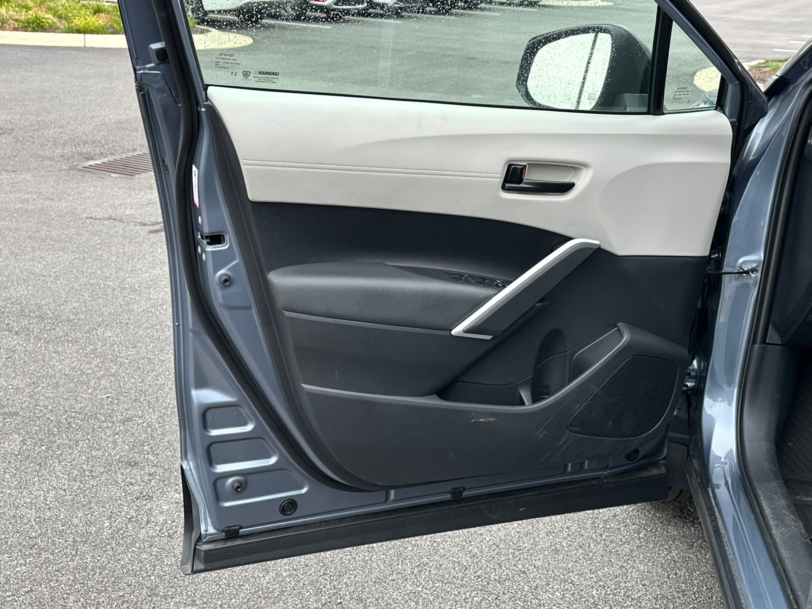 Used 2026 Toyota Corolla Cross L FWD image 12