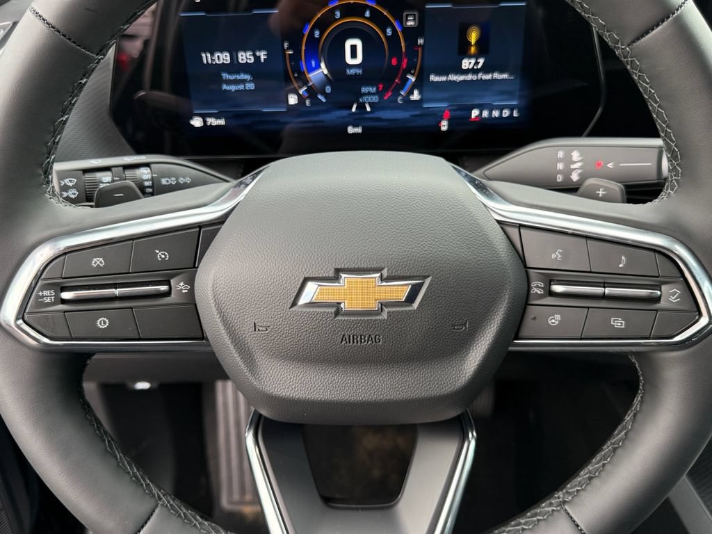 New 2027 Chevrolet Equinox LT FWD image 19