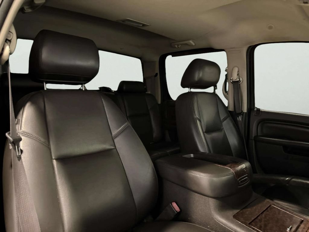 Used 2013 GMC Sierra 2500 Denali AWD/4WD image 28