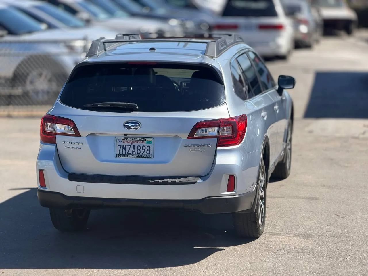 Used 2015 Subaru Outback 2.5i Limited AWD/4WD image 14