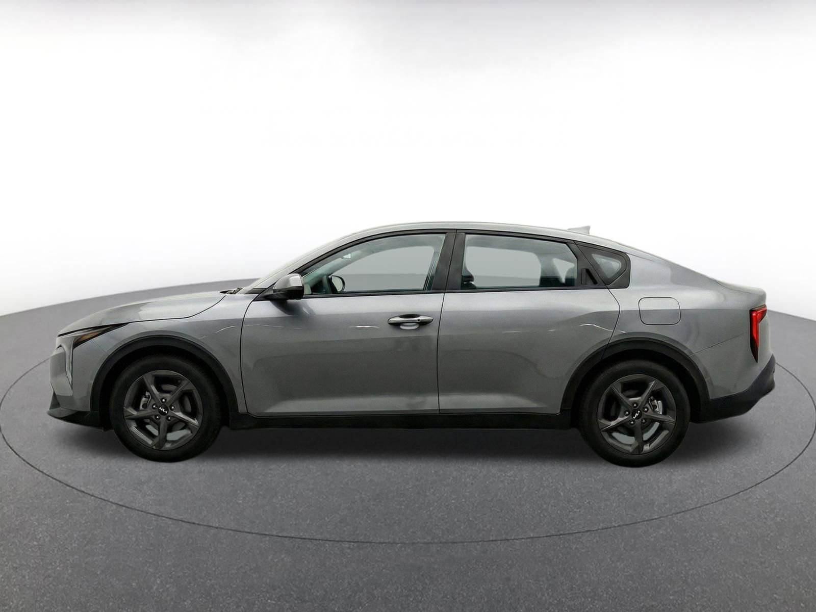 Used 2025 Kia K4 FWD image 4