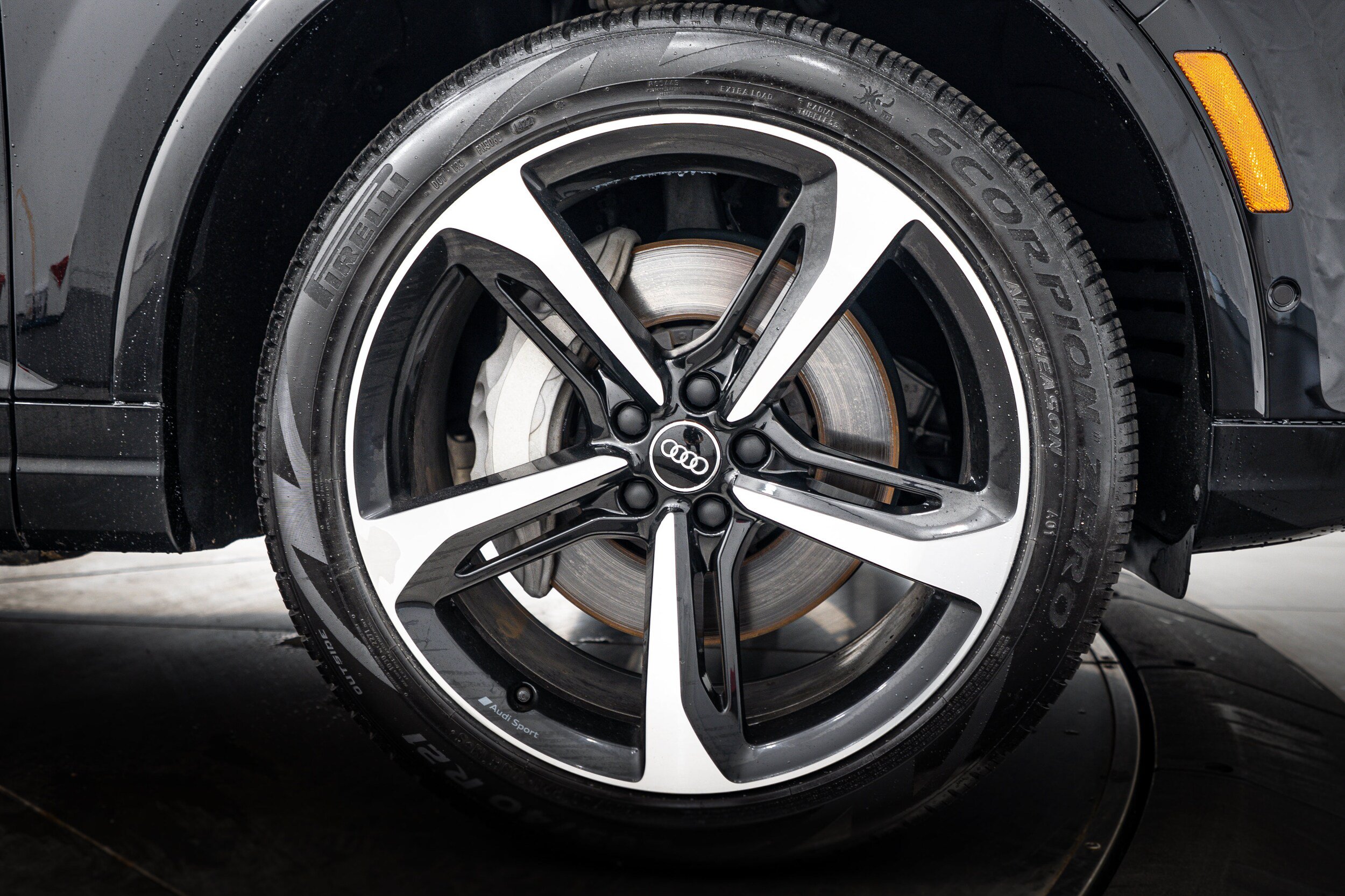 Used 2019 Audi Q7 3.0T Prestige AWD/4WD image 24