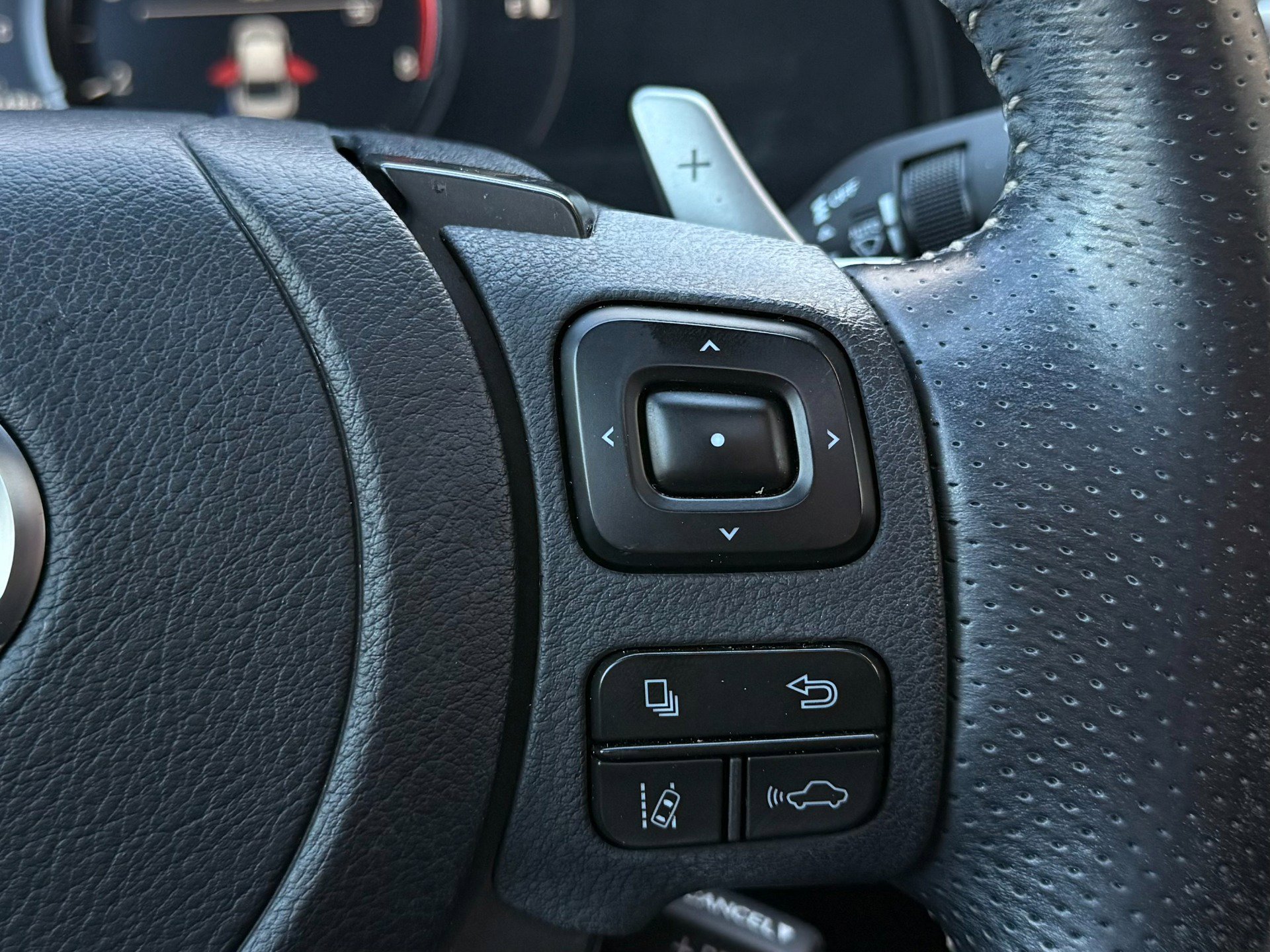 Used 2022 Lexus IS 350 F Sport image 37