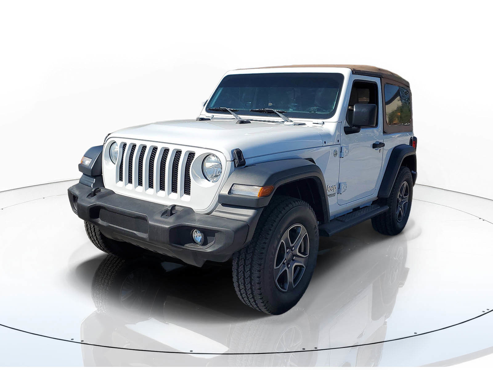 Used 2019 Jeep Wrangler Sport S image 2