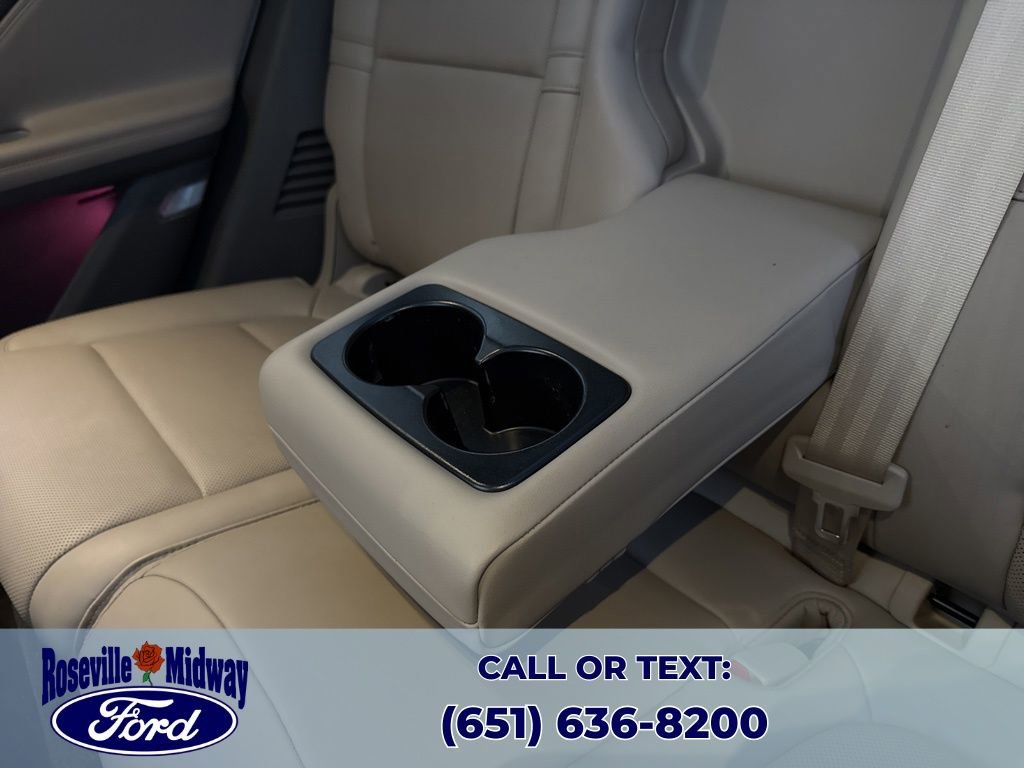 Used 2022 Lincoln Corsair AWD w/ Premium Package image 33