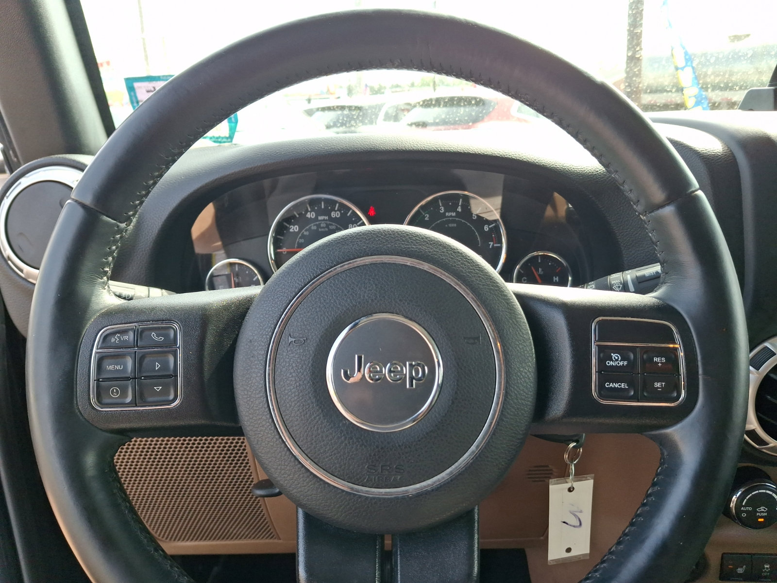 Used 2017 Jeep Wrangler Unlimited Sahara w/ Connectivity Group AWD/4WD image 19
