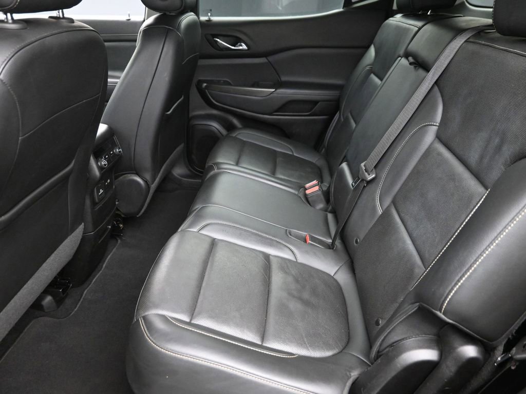 Used 2023 GMC Acadia SLT image 11