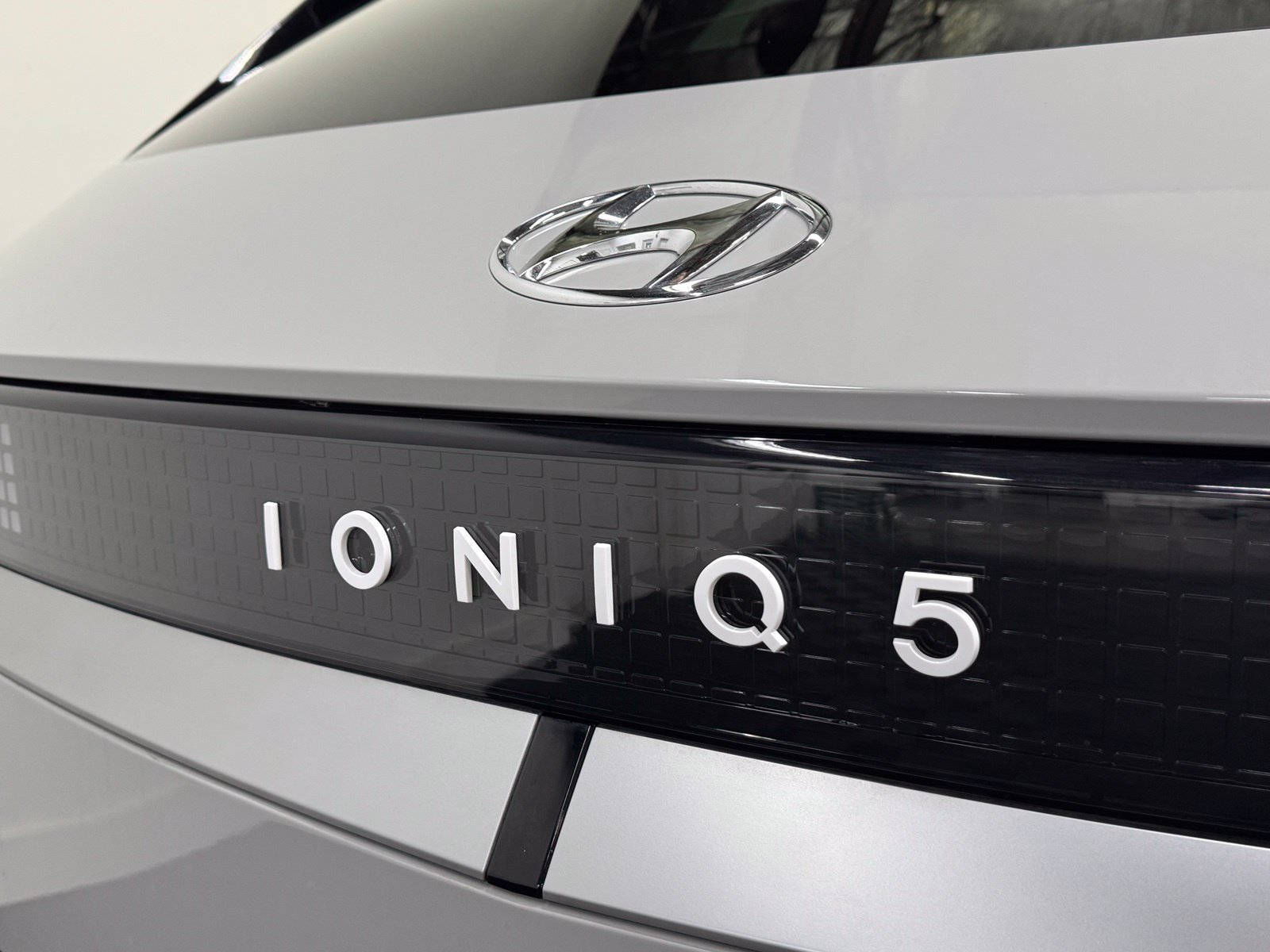 Used 2024 Hyundai Ioniq 5 SEL AWD/4WD image 7
