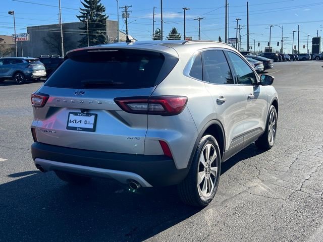 Used 2024 Ford Escape Platinum image 8