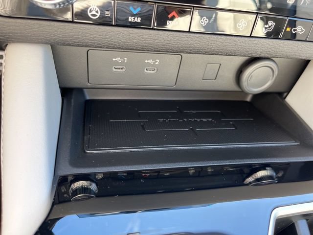 New 2026 Mitsubishi Outlander SEL FWD image 29
