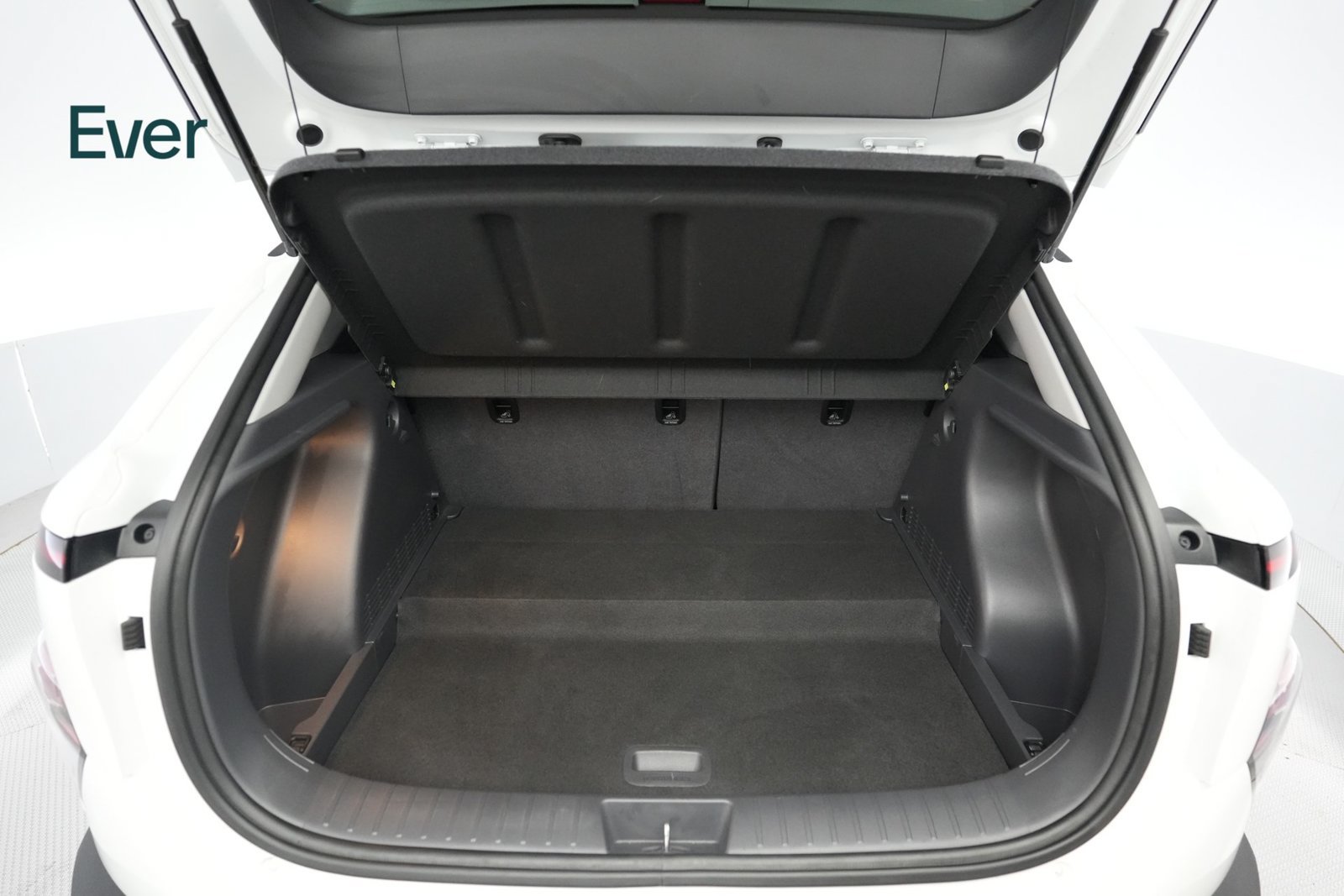 Used 2024 Hyundai Kona SEL FWD image 8