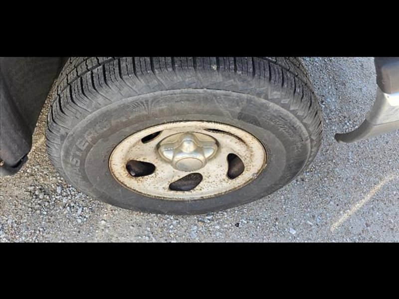 Used 2000 Ford F150 XL RWD image 7