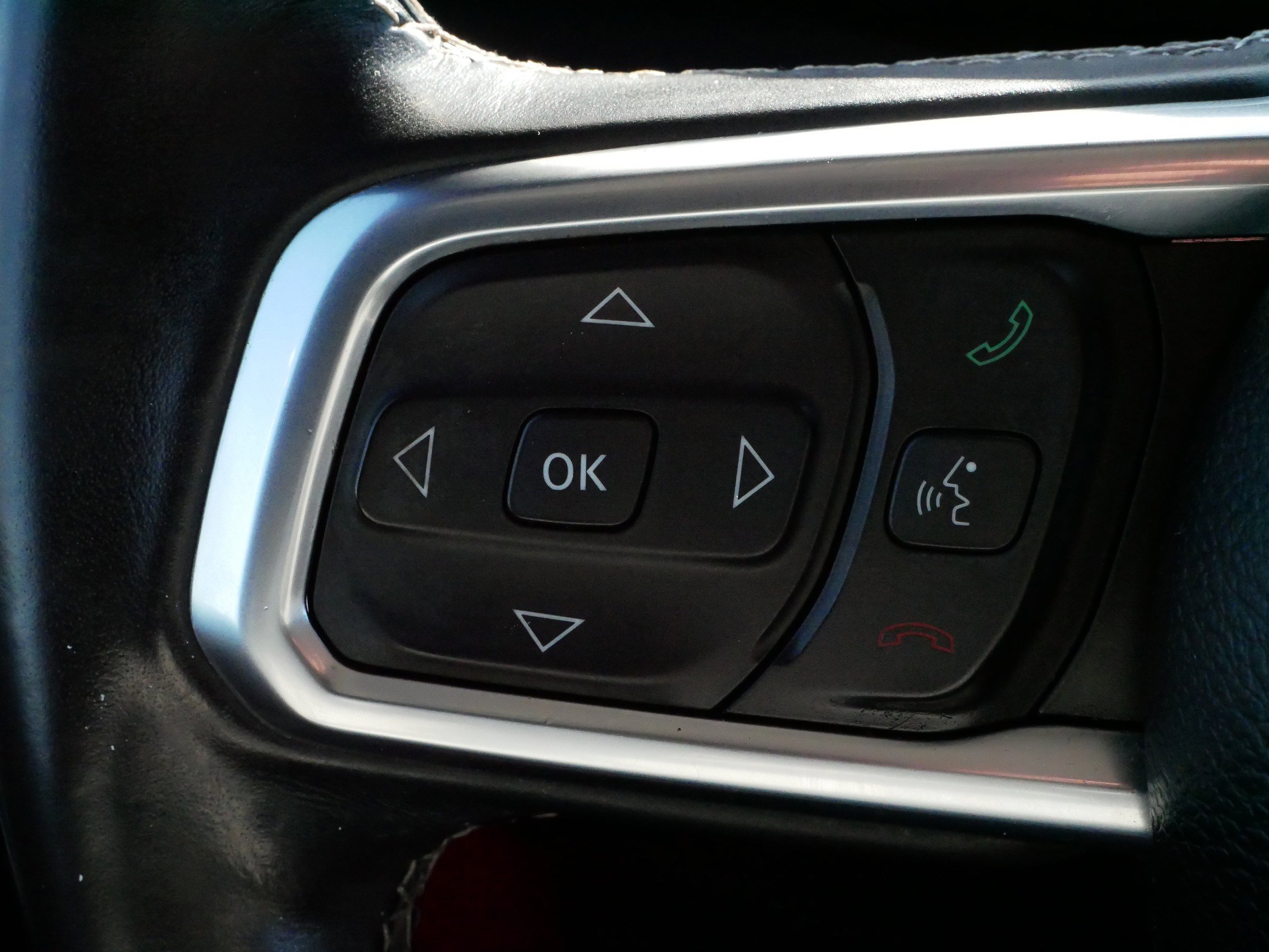 Used 2018 Jeep Wrangler Unlimited Sahara image 26