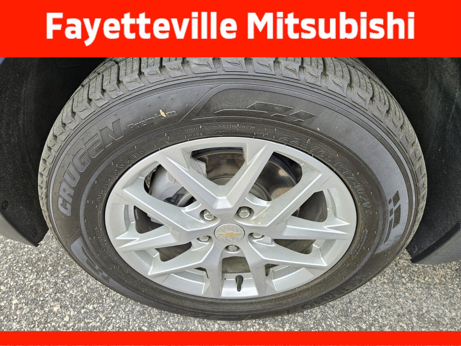 Used 2023 Chevrolet Equinox LT w/ Driver Convenience Package FWD image 12
