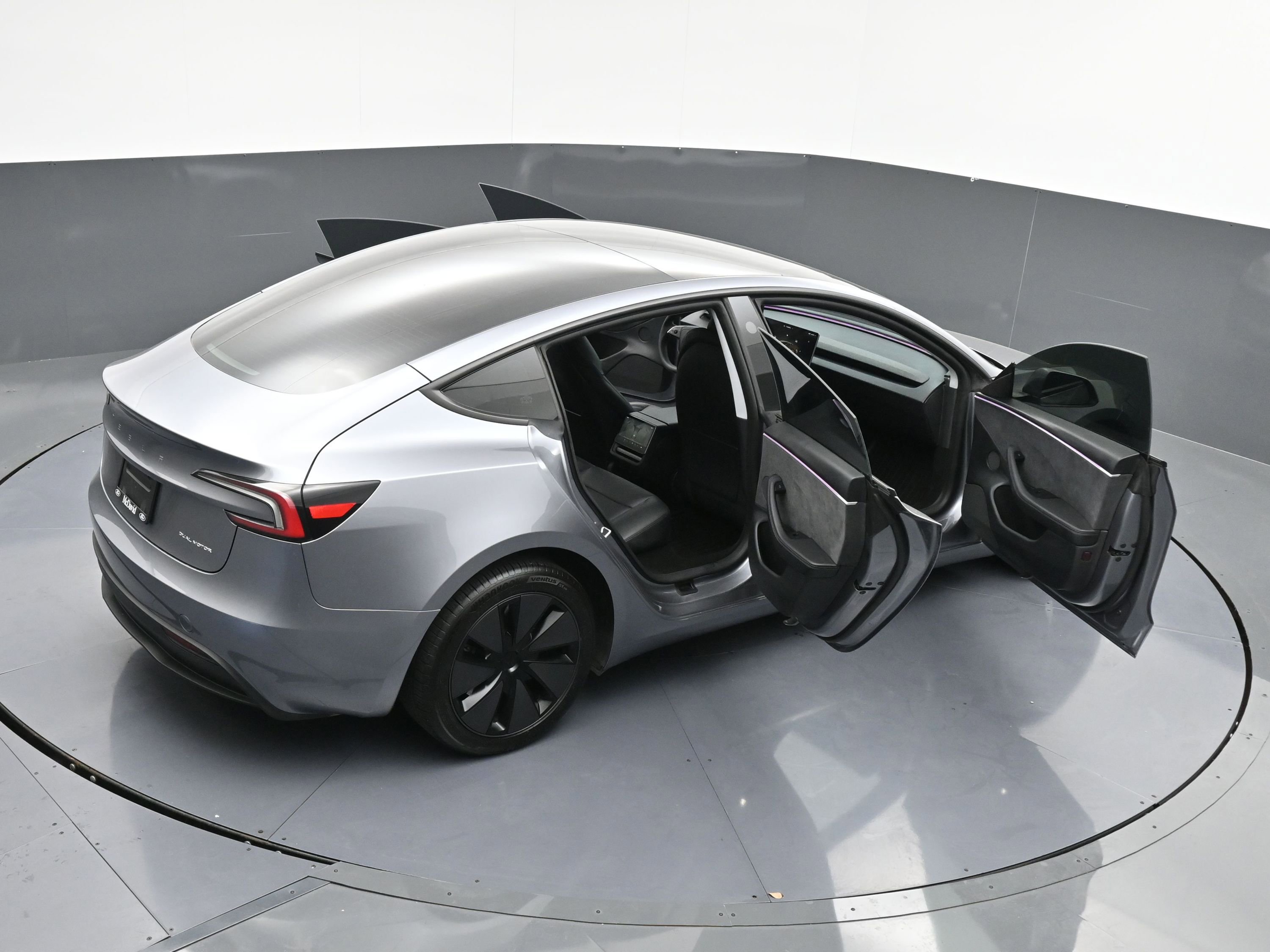 Used 2025 Tesla Model 3 Long Range image 46