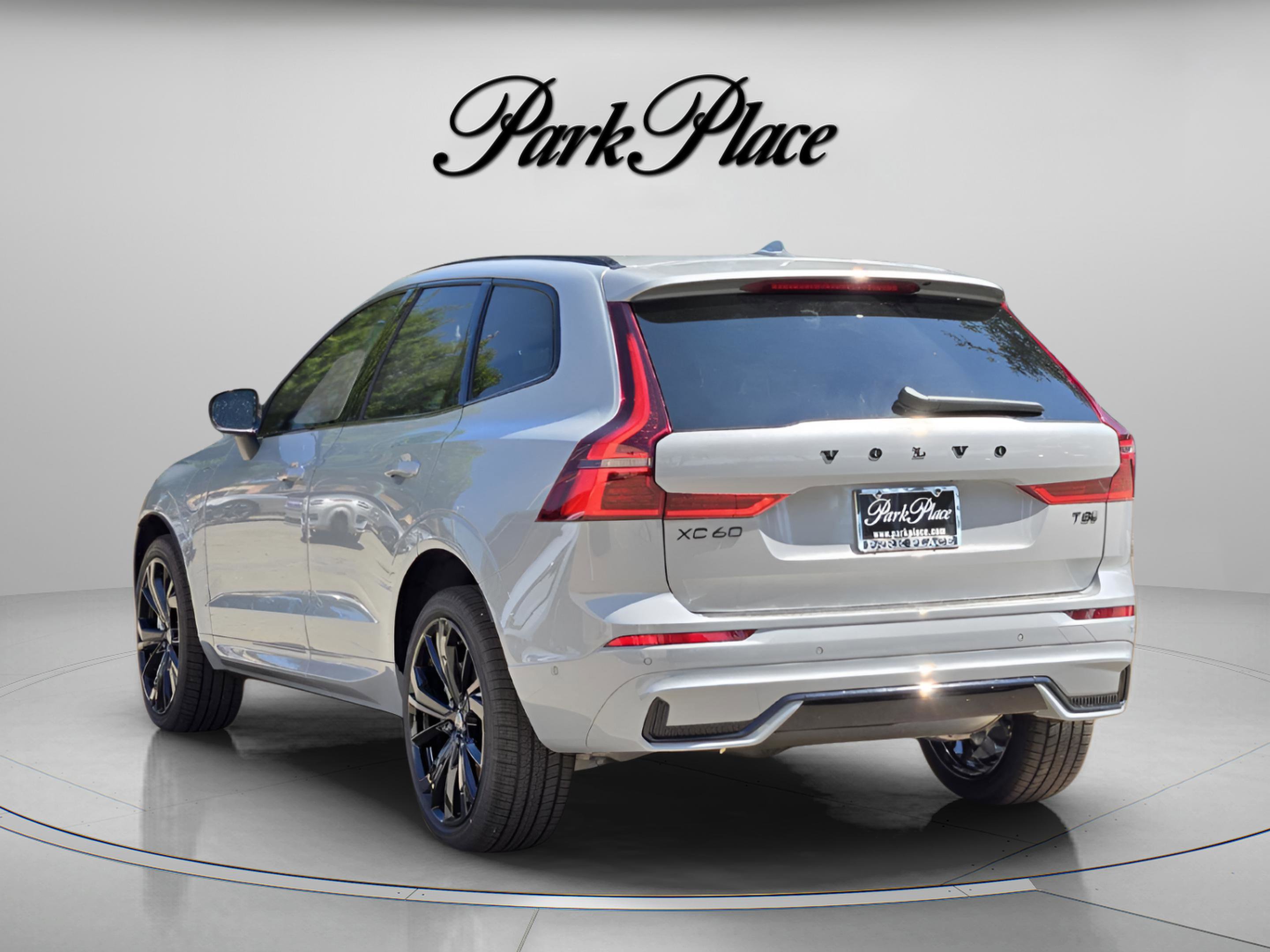 New 2026 Volvo XC60 T8 Ultra w/ Protection Package Premier image 3
