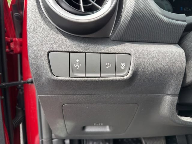 Used 2022 Hyundai Kona Limited AWD/4WD image 12