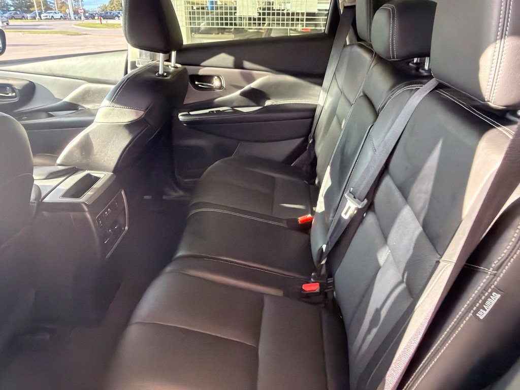 Used 2021 Nissan Murano SL w/ SL Moonroof Package FWD image 8