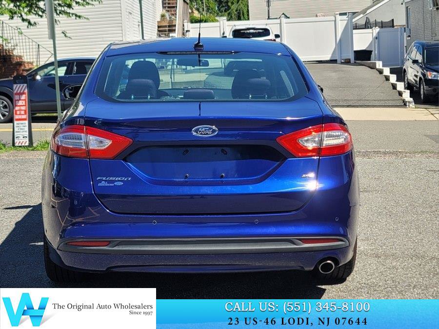 Used 2014 Ford Fusion SE FWD image 5