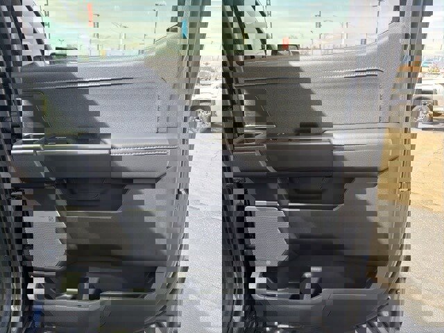 New 2025 Ford F150 Lariat w/ Equipment Group 501A Mid image 38