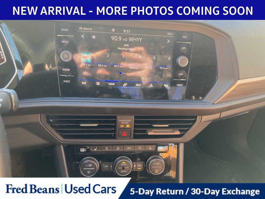 Used 2024 Volkswagen Jetta SEL image 13