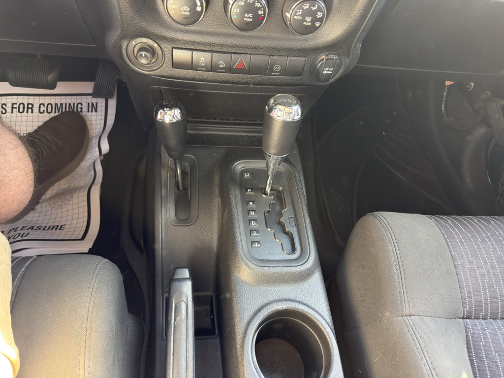 Used 2011 Jeep Wrangler Sahara w/ Dual Top Group AWD/4WD image 12