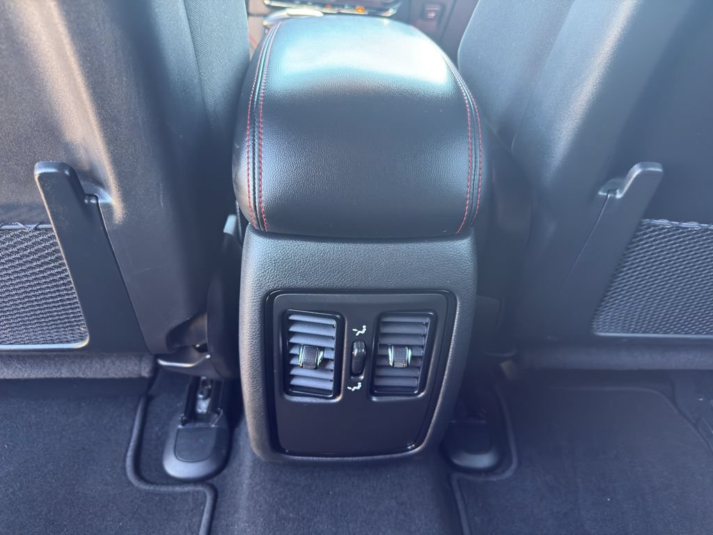 Used 2025 Dodge Durango R/T AWD/4WD image 32