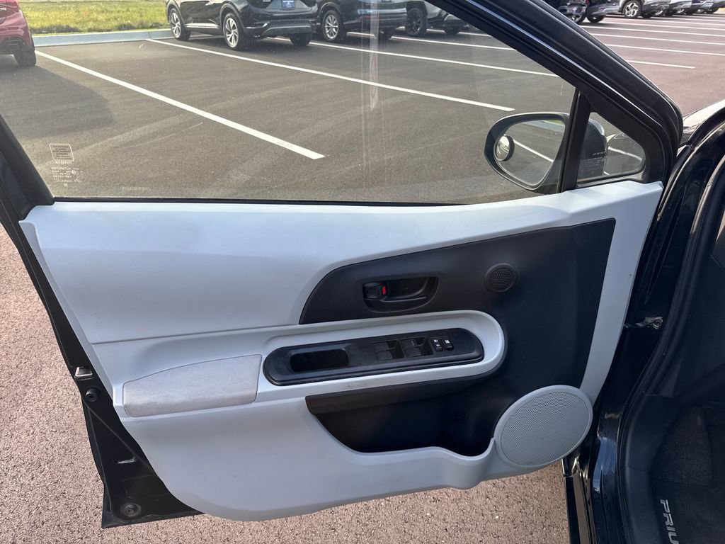 Used 2012 Toyota Prius C One image 10