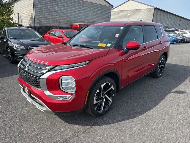 Used 2022 Mitsubishi Outlander SE