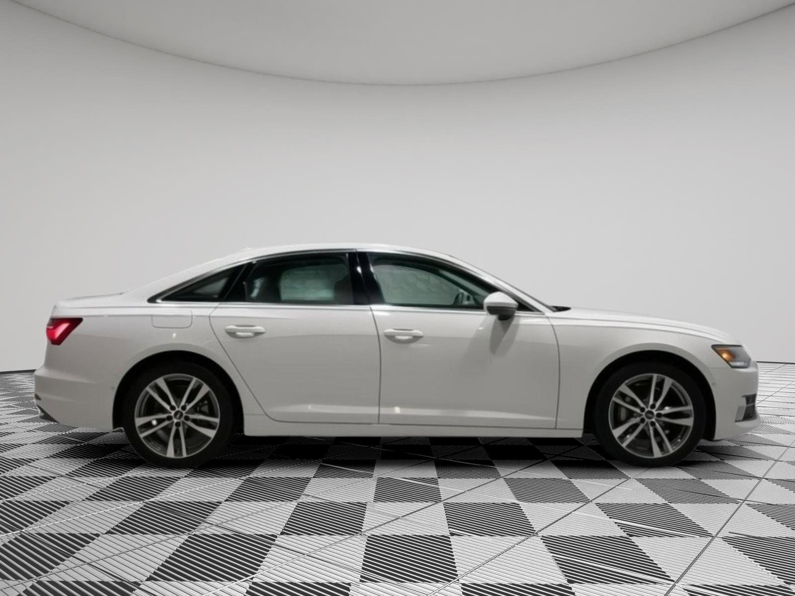 Certified 2022 Audi A6 Premium w/ Convenience Package image 4