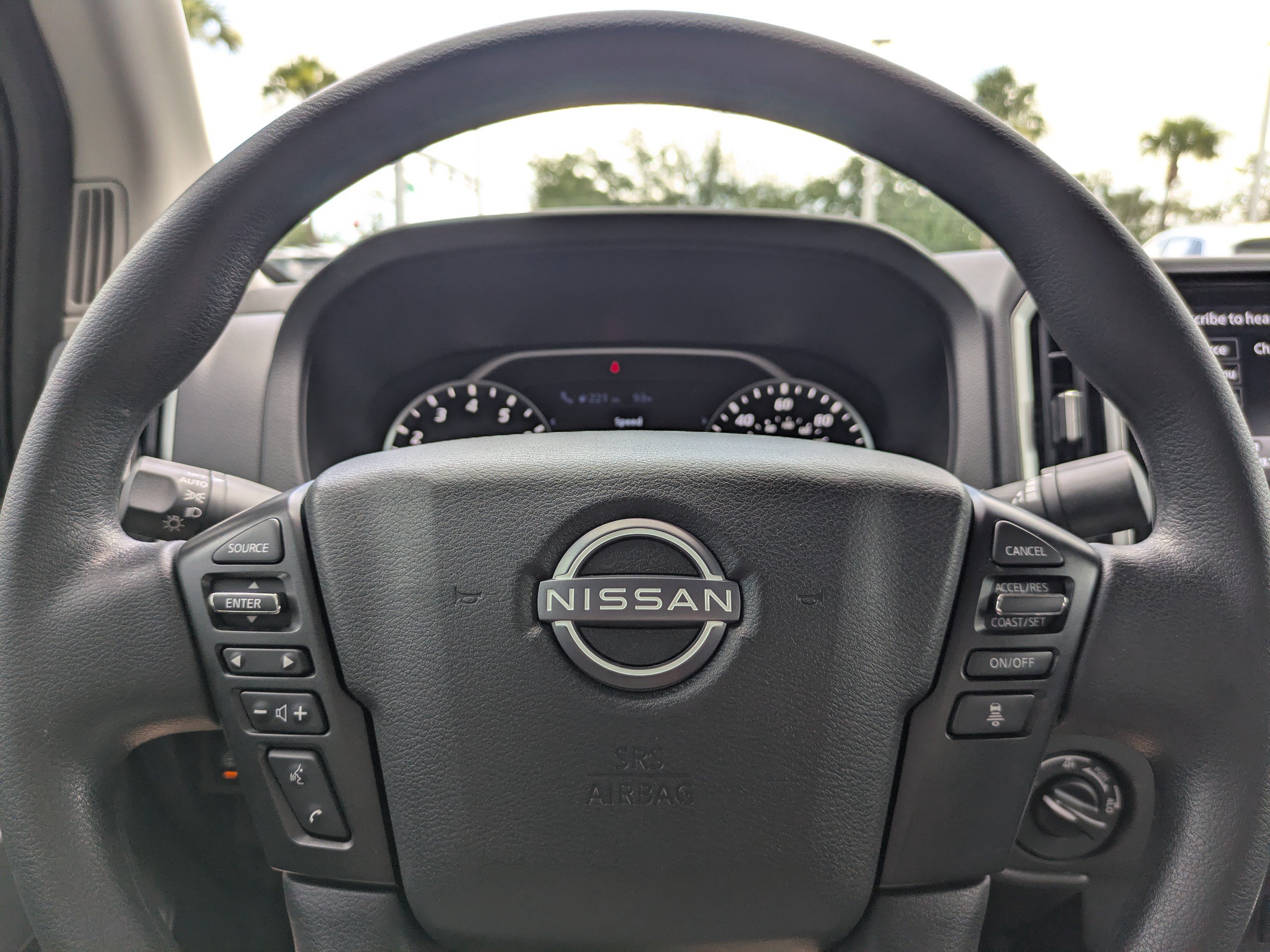 Certified 2025 Nissan Frontier SV AWD/4WD image 29