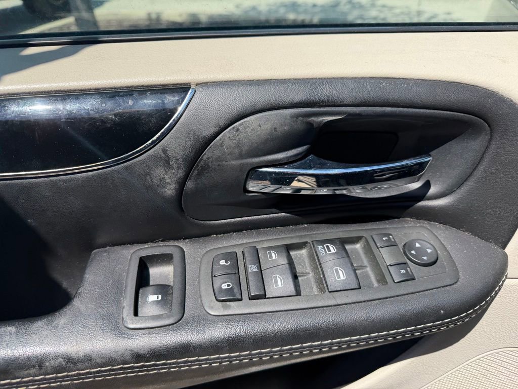 Used 2014 Dodge Grand Caravan SE FWD image 7