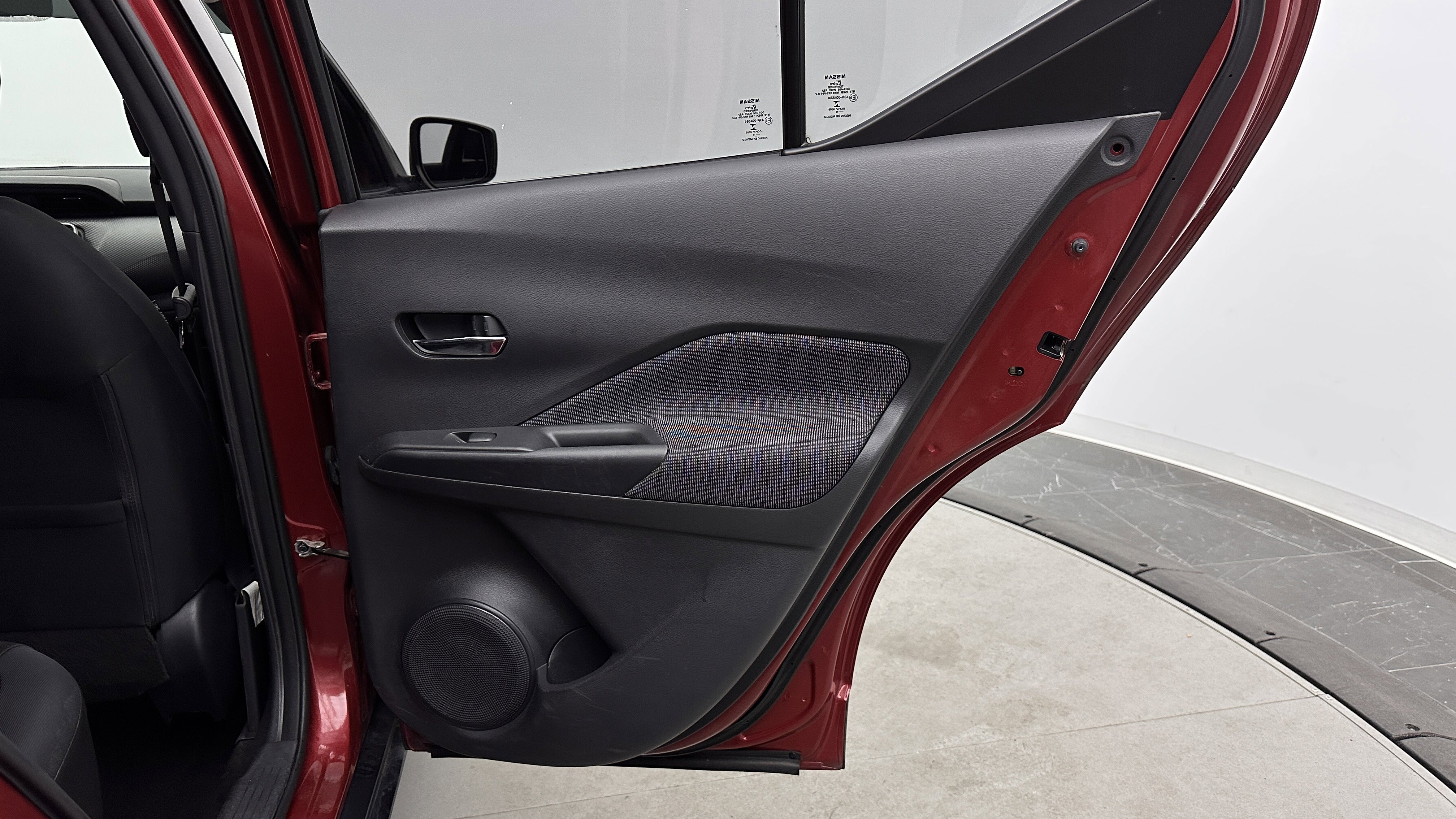 Used 2019 Nissan Kicks SV FWD image 27