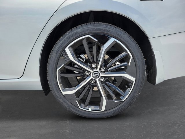 New 2025 Nissan Altima 2.5 SR w/ SR Premium Package image 13