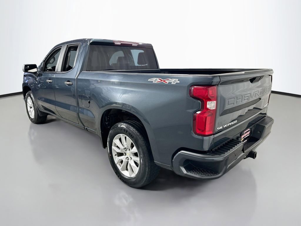 Used 2019 Chevrolet Silverado 1500 Custom w/ Custom Convenience Package AWD/4WD image 6