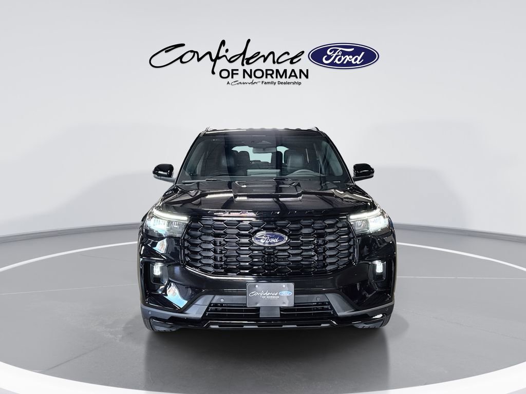 New 2026 Ford Explorer ST-Line w/ ST-Line Street Pack image 2