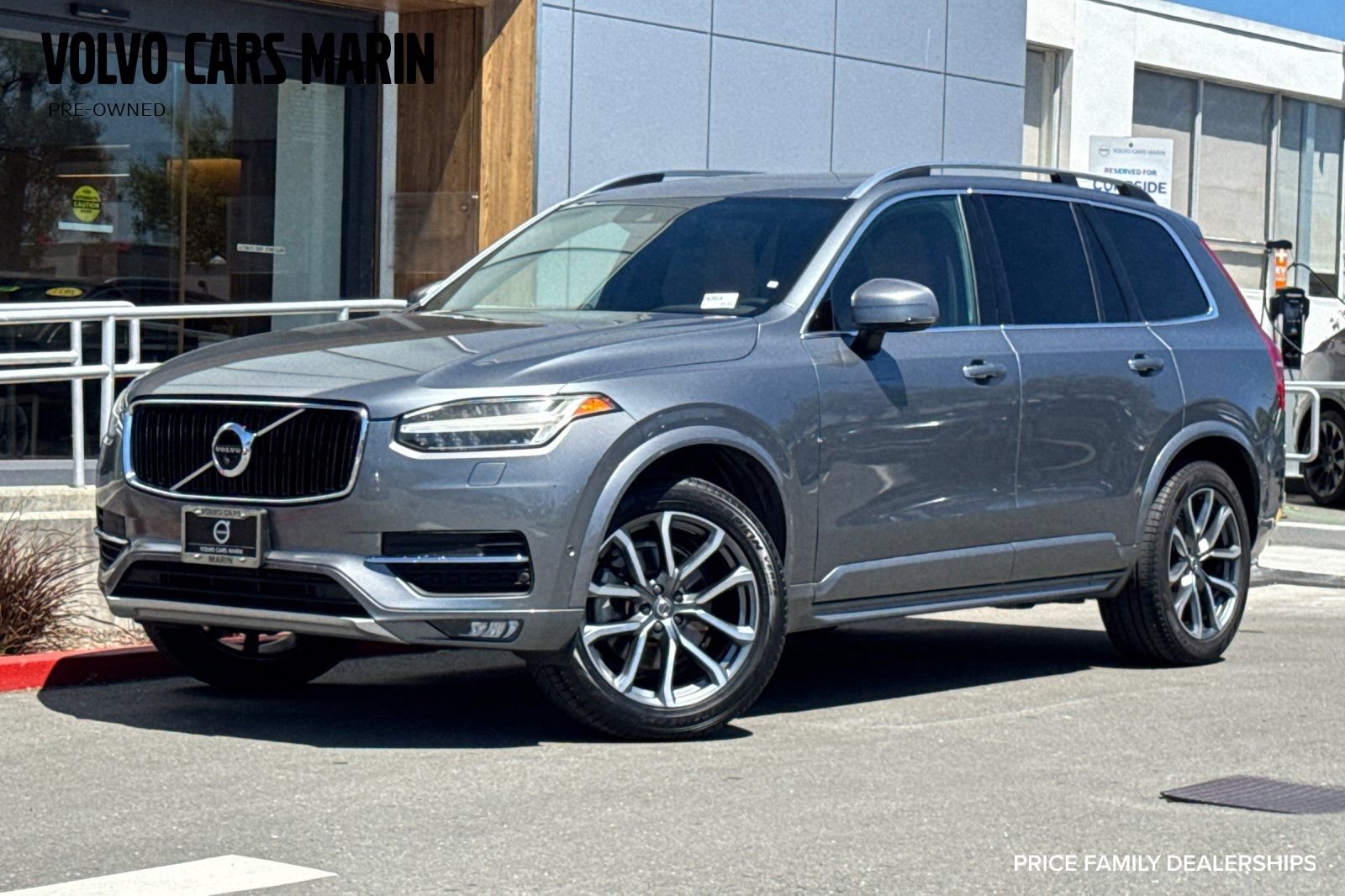 Used 2017 Volvo XC90 T6 Momentum w/ Vision Package AWD/4WD image 1