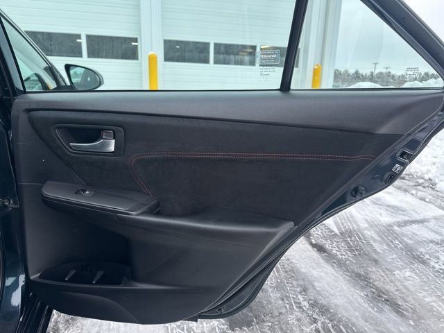 Used 2016 Toyota Camry XSE w/ Moonroof Package image 13